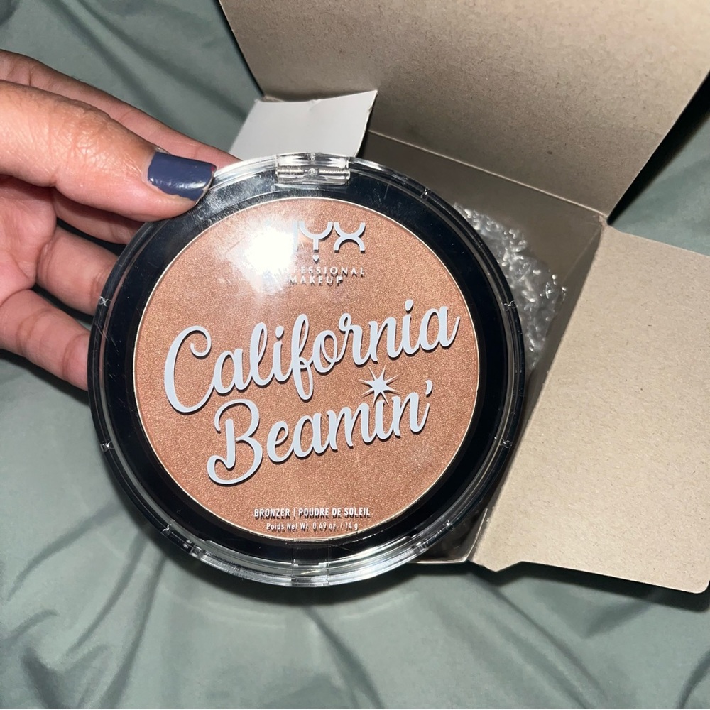NYX California Beamin’ Bronzer